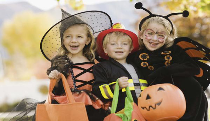 downtown-wildwood-halloween-movie-treats